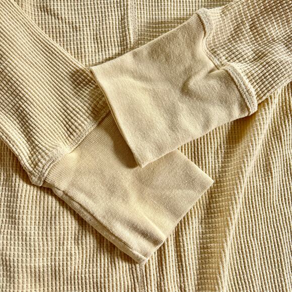 Aritzia Thermal Waffle Knit Cowl Neck Sweater Soft Butter Yellow Medium - Picture 3 of 8